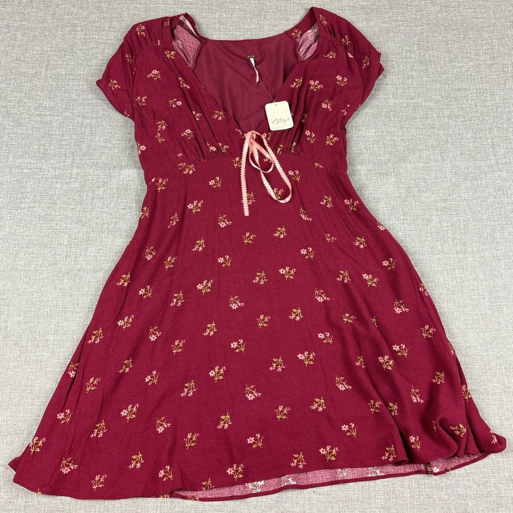 Free People Dress Womens Medium Red Floral V-Neck Flutter Sleeve Smocked Mini